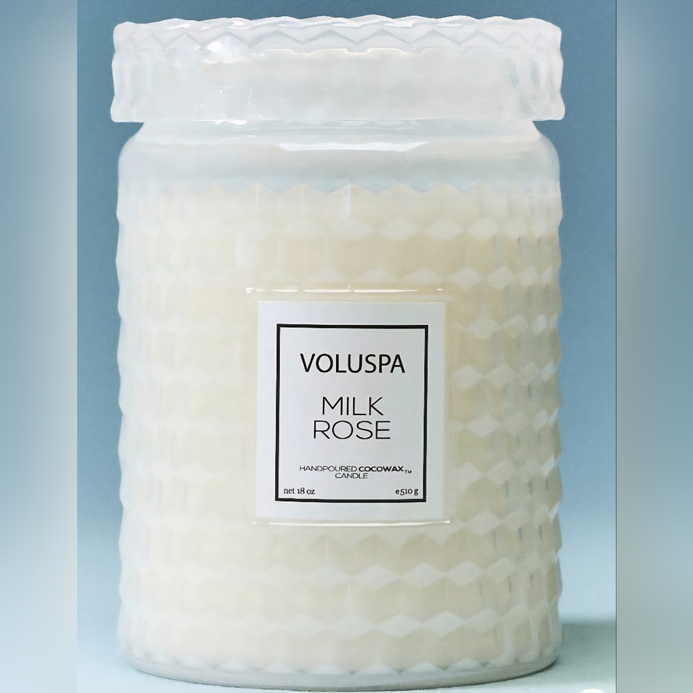 ♥️BUY 2 GET 1 FREE Voluspa Floral Milk Rose Glass Candle, Milk Rose, 45.00 USD - Picture 2 of 16